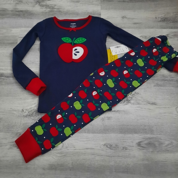 Gymboree Other - Gymboree Apple 🍎 Pajamas